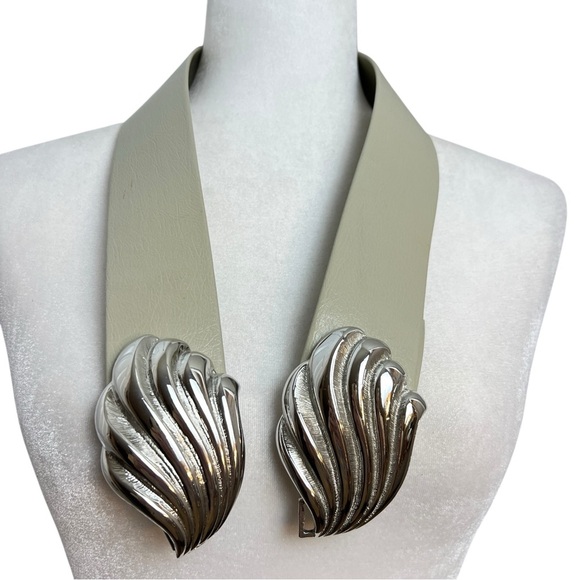 Vintage Dotty Smith Silver Tone Beach Shell Feather Buckle Leather Boho Belt main image 12